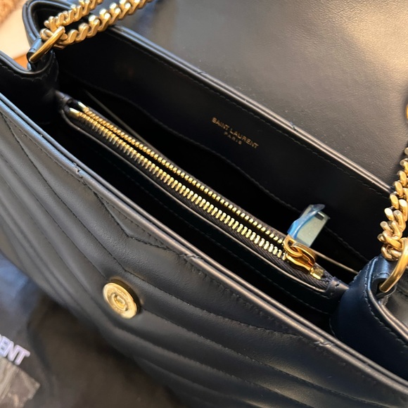 Never carried YSL Saint Laurent Lou Lou Small-authentic - Picture 5 of 8